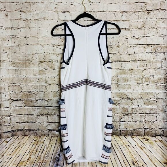 NWT Adelyn Rae Fringe White Dress sz Medium - Picture 9 of 11